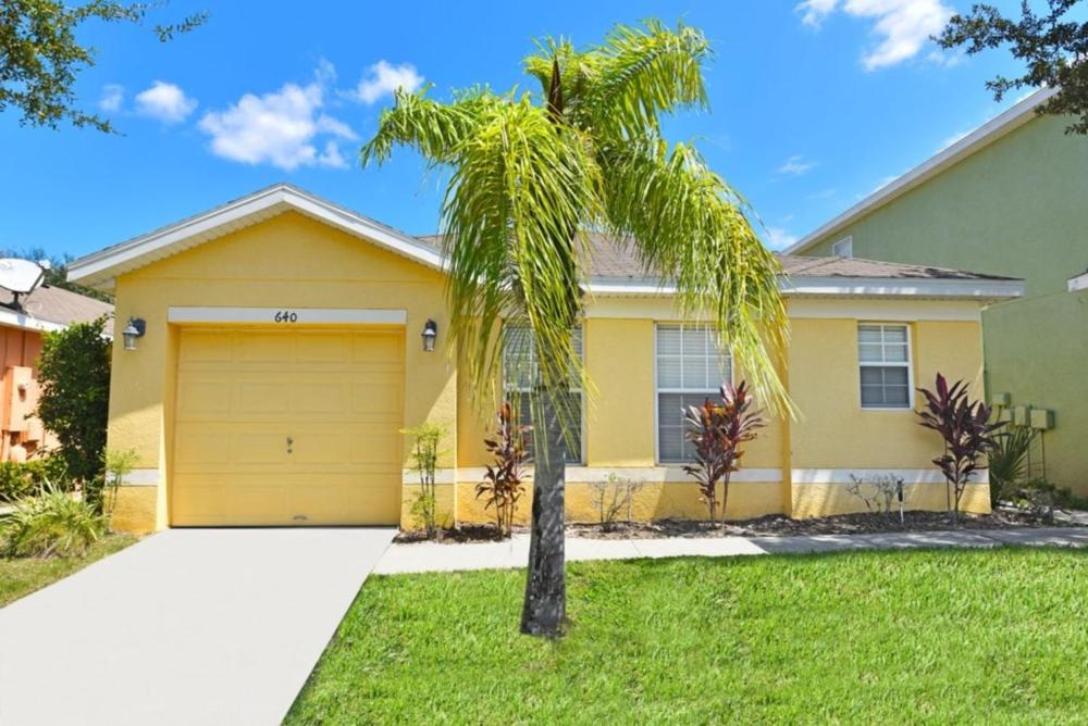 4 Bed Pool Game Room in Sandy Ridge home